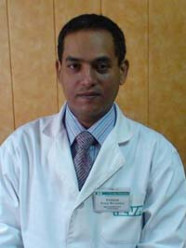 Le docteur Dermatologue Ayman